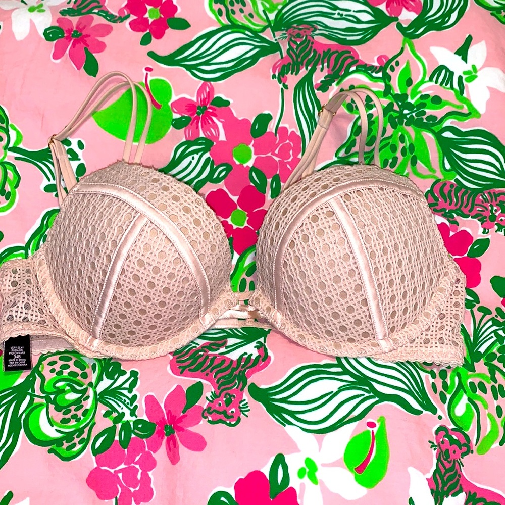 Victoria’s Secret Very Sexy Push-Up Bra